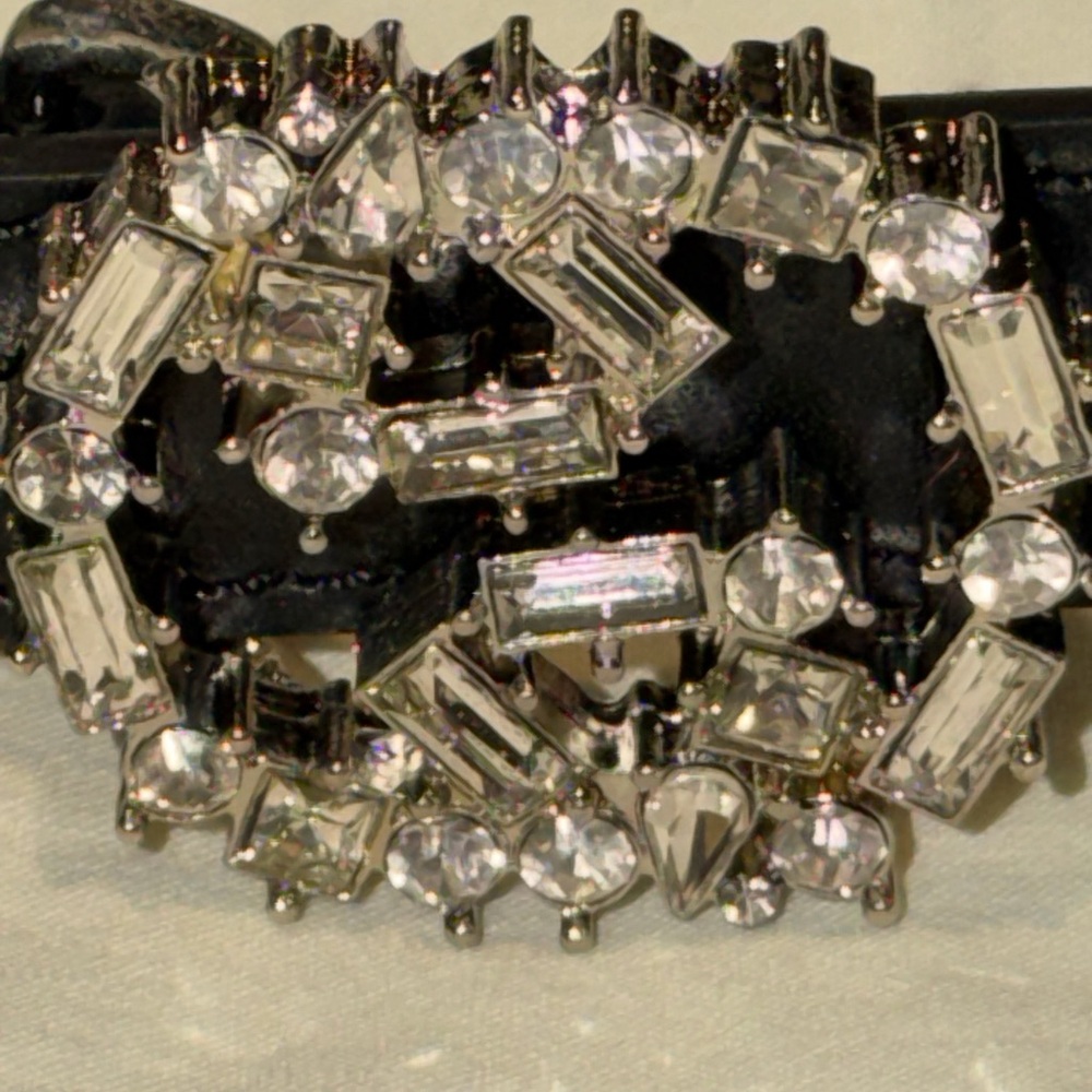 Gucci Silver and Clear Crystal Belt - Picture 2 of 6